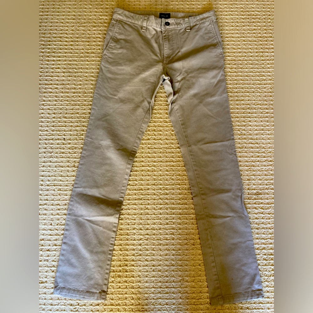 RVCA Stapler chino. Size 30. Dark khaki.